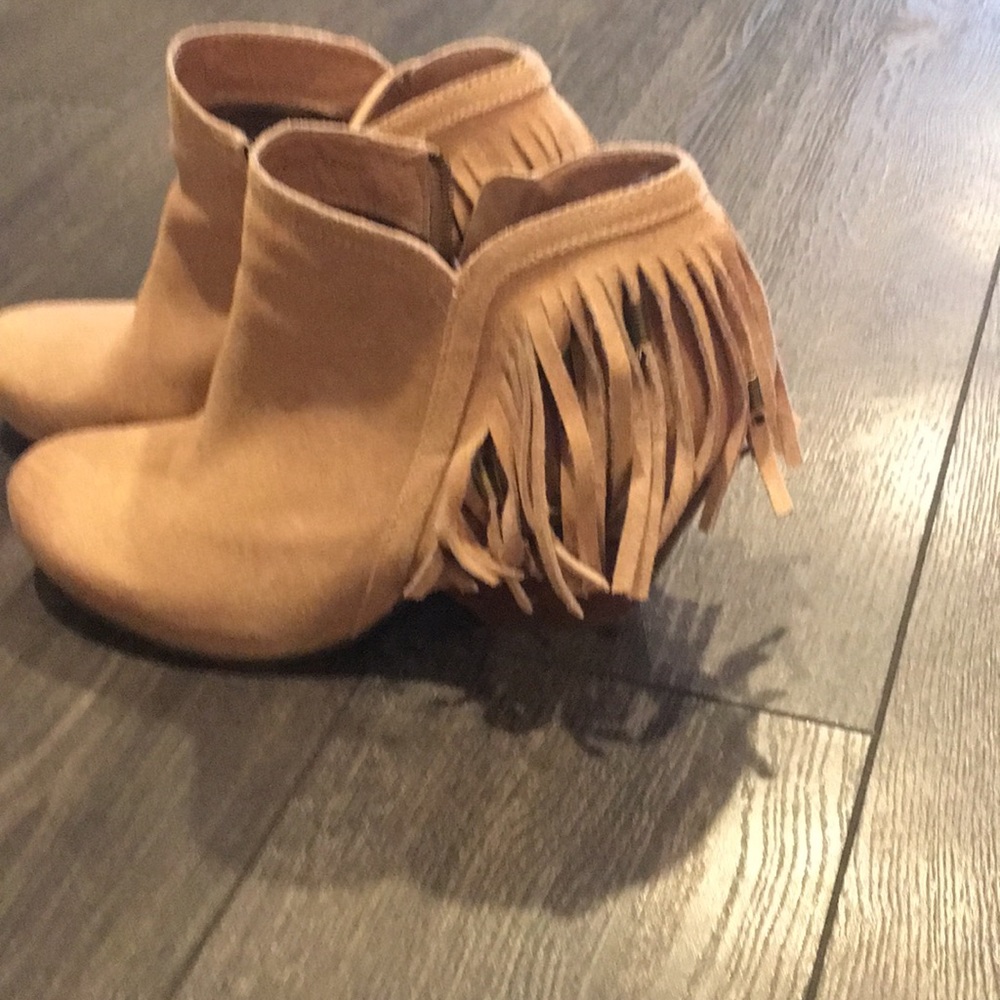 Booties - Picture 3 of 4